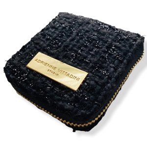 NWOT Adreienne Vittadini Boucle Lens Travel Case